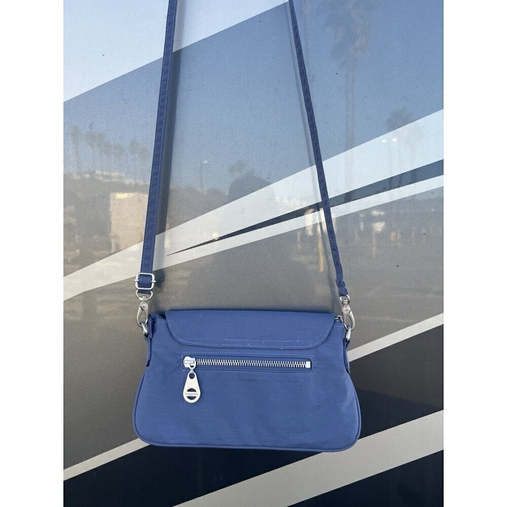 Baggallini light purple crossbody travel preppy bag kisslock silver lightweight - Picture 3 of 13